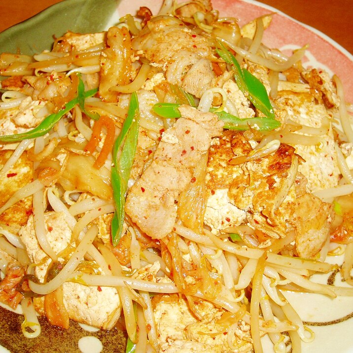 豆腐でボリュームアップ!我が家の豚キムチ